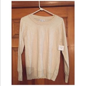 Eight 18 - Back detailed pullover